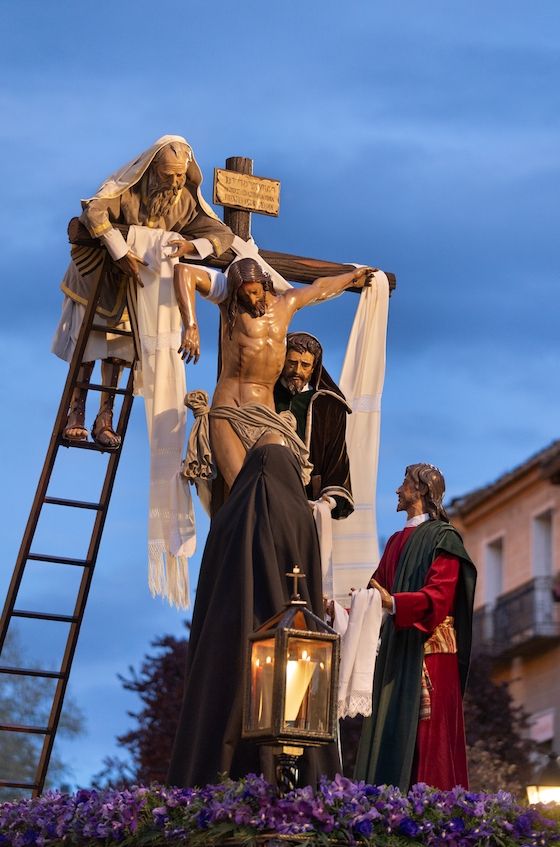 Descendimiento de Jesus de la Santa Cruz. Viernes Santo. Foto Ruben Gamez